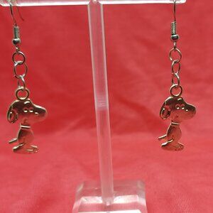 Snoopy earrings